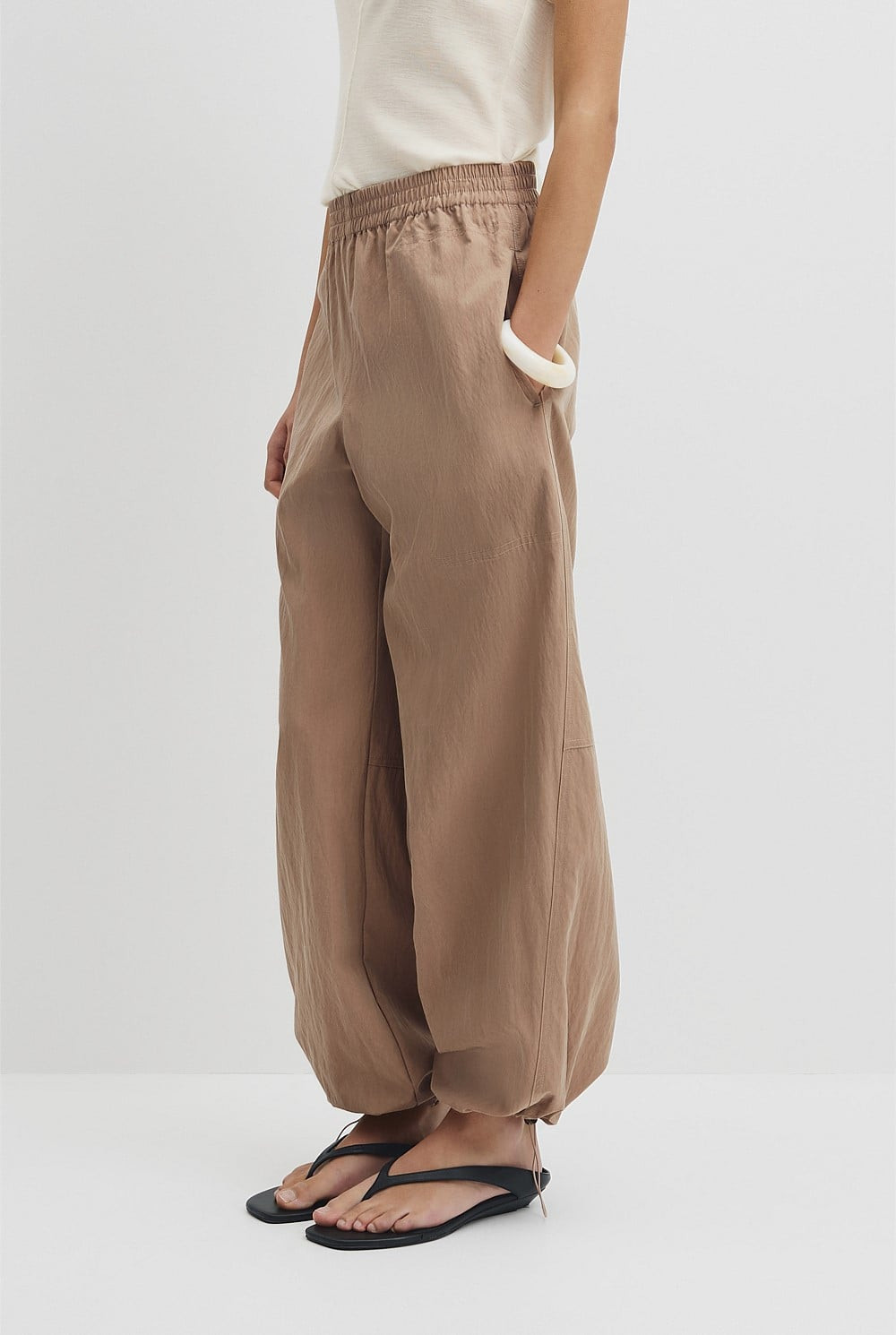 Parachute Pull-On Pant | Country Road