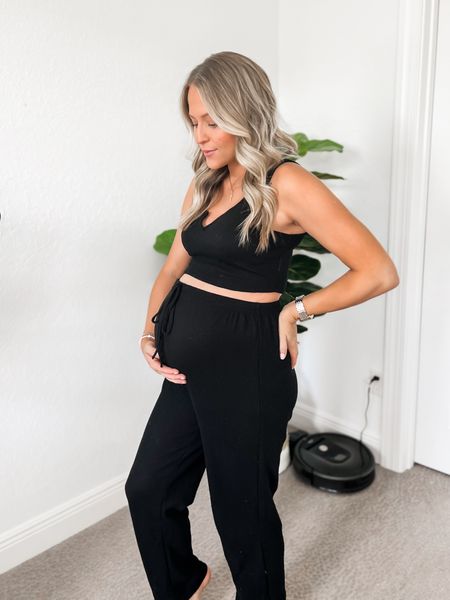 Waffle lightweight maternity two piece set // wearing size small, so much room perfect for postpartum wear as well! // only $30 this brand is one of my new favorite maternity brands on Amazon!

bump style, postpartum fashion 

#LTKstyletip #LTKfindsunder50 #LTKbump
