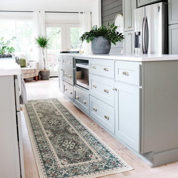 Hendesi Heriz Sage Rug | Ruggable