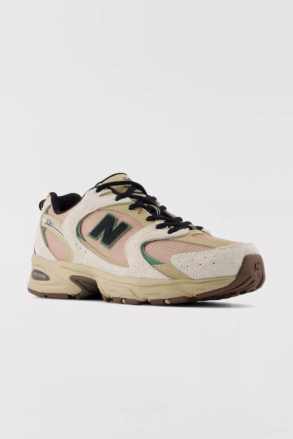 New Balance Women's 530 Sneaker | Urban Outfitters (US and RoW)