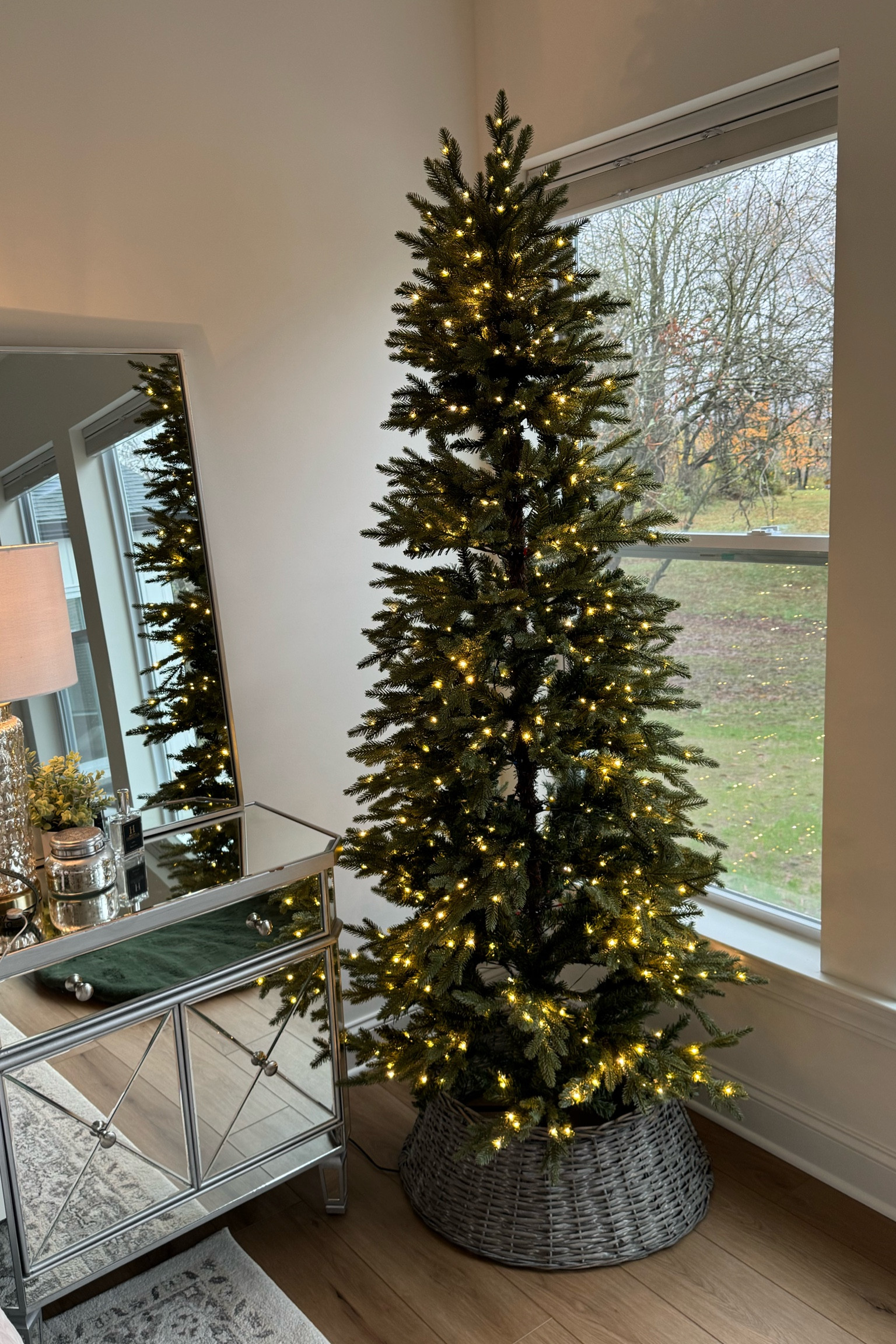 Holiday Christmas tree 7.5ft 

#LTKhome #LTKHoliday #LTKGiftGuide