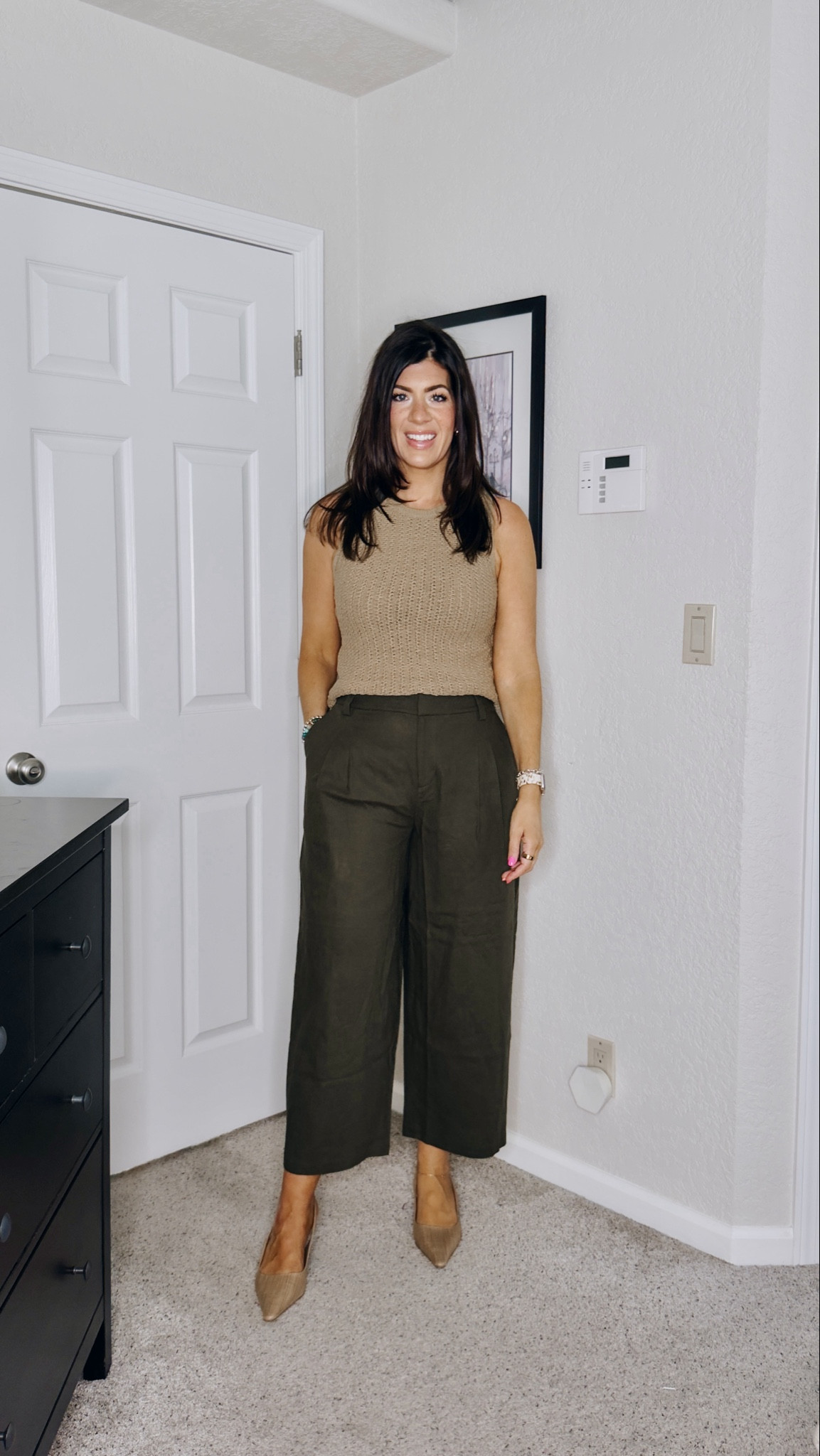 In a medium sweater tank and 8 cropped linen trouser

#LTKWorkwear #LTKTall #LTKMidsize