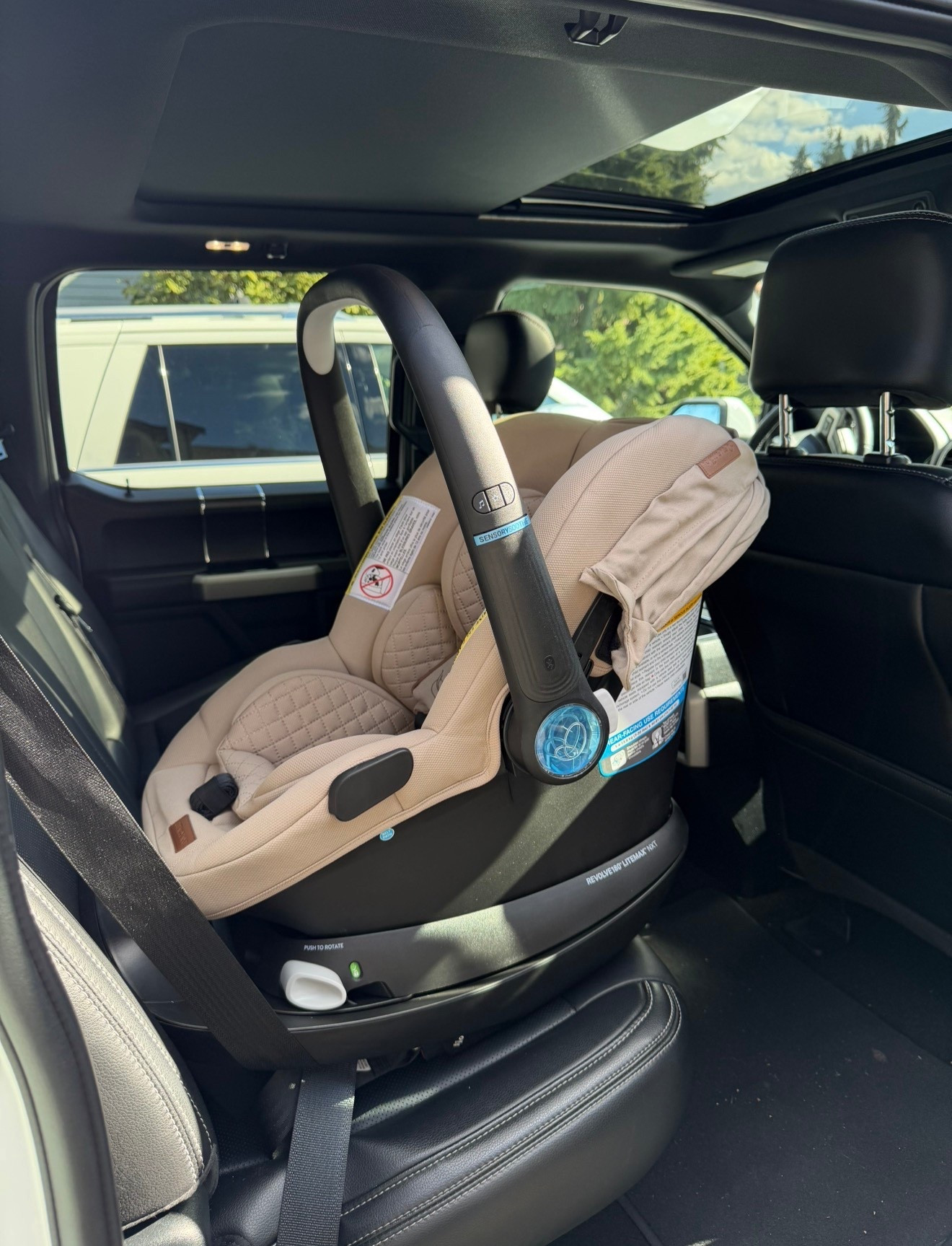 #ad PSA to all parents - Target spring car seat trade in event is happening! trade in your old car seat and get 20% off a new Evenflo car seat or stroller 4/19-5/2!! 20% off coupon is good through May 16 👍🏼 this is the stroller/car seat system we bought and I love how simple it was to put together, it’s got some awesome features like a built in sound machine, and easily clicks into the stroller! @Target #TargetPartner #targetbaby #target #evenflobaby @evenflobaby 