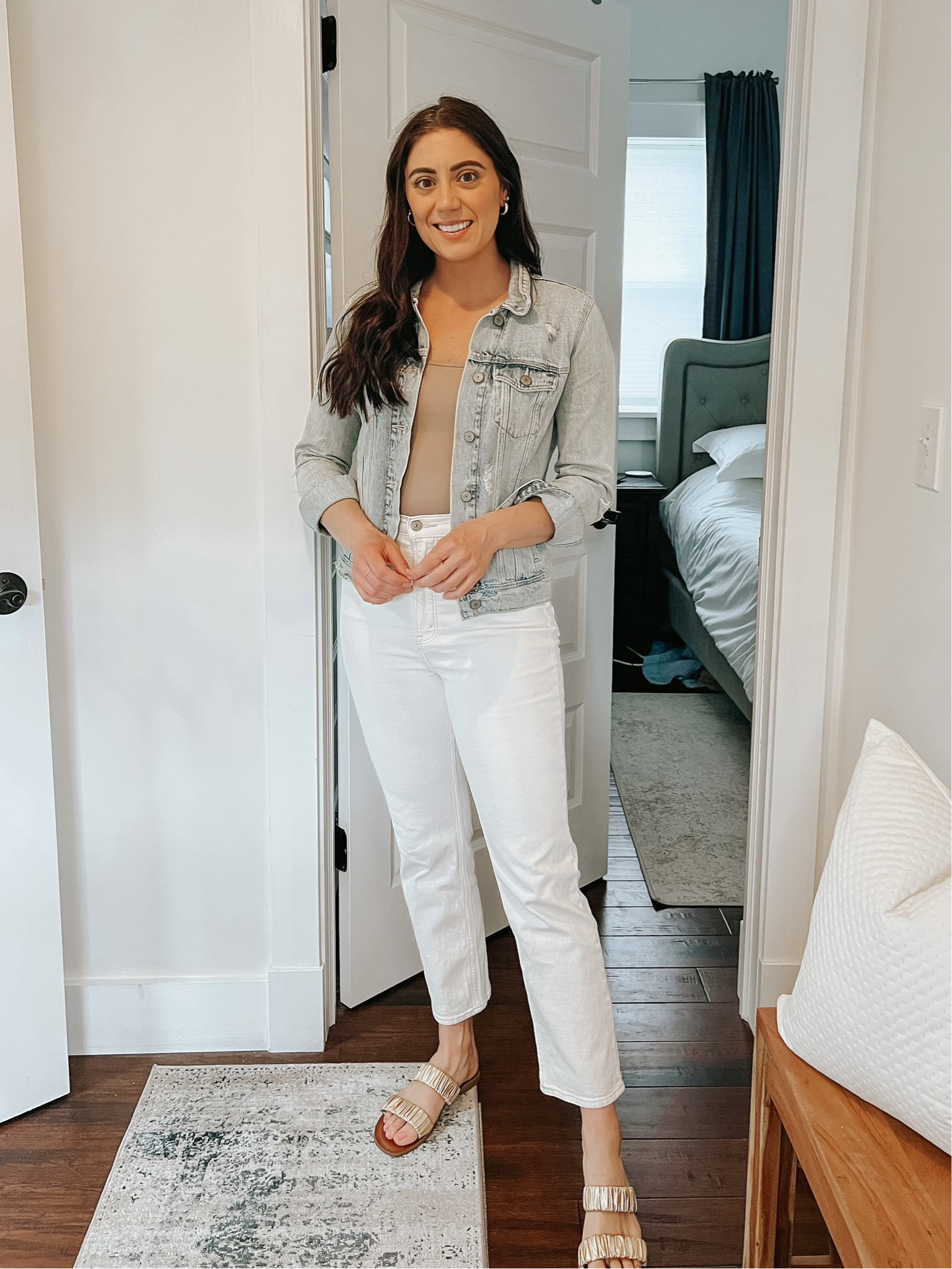 Spring outfit


Denim jacket, jean jacket, cream pants, straight leg pants, sandals

#LTKSeasonal #LTKstyletip #LTKFind