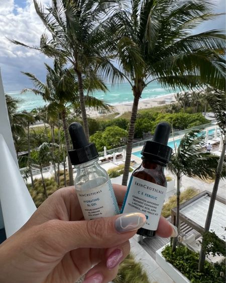 Skinceuticals is on sale 15% off! Use code: SKINC15
Now’s the time to stock up for summer 🩵 Skinceuticals CE Ferulic is my holy grail skin care product that I can’t live without! 

Skinceuticals sale, dermstore sale, vitamin c, skincare sale, b5 gel sale, skincare, beauty routine, Christine Andrew 

#LTKSaleAlert #LTKBeauty #LTKOver40