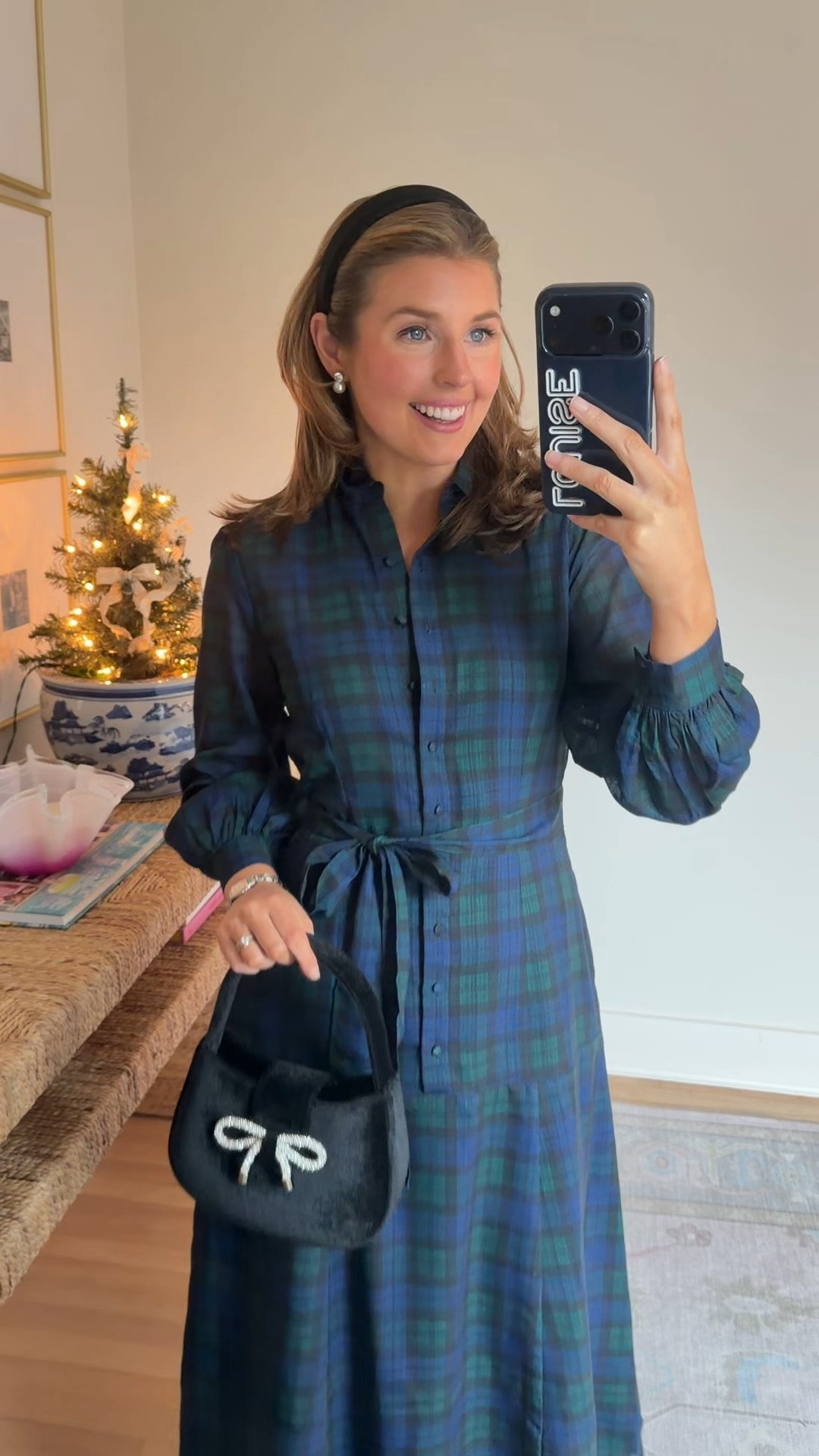 Outfit idea for Christmas Eve! Wearing an XS in dress