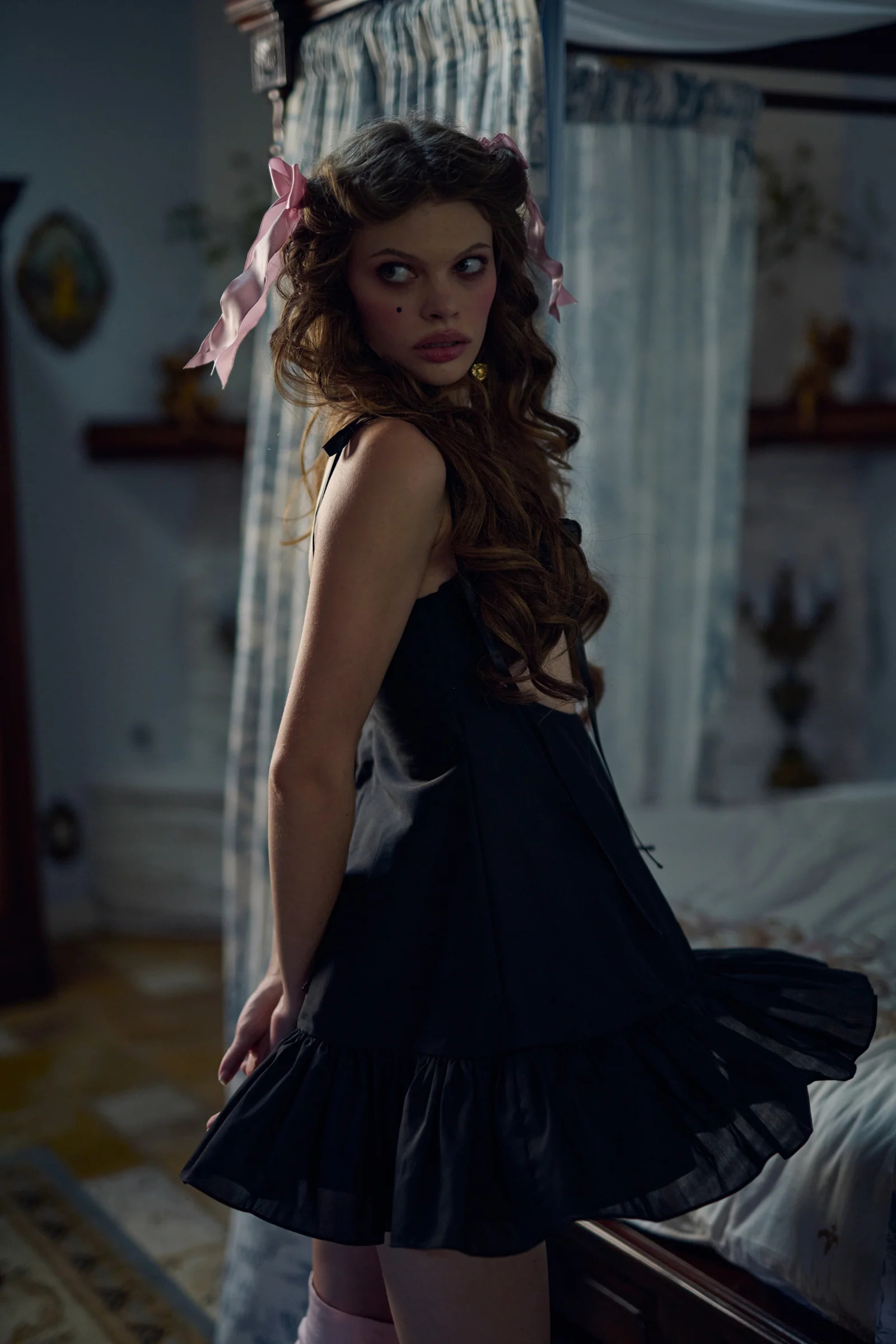 The Raven Champagne Set | Selkie Collection