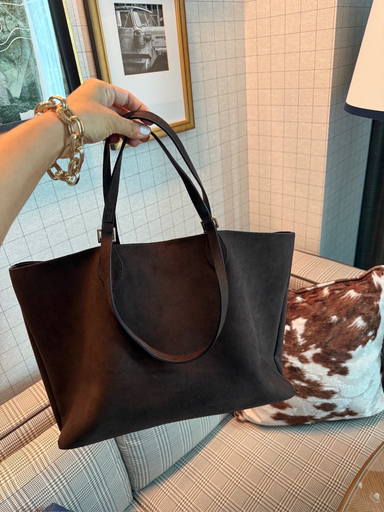 The Target bag I’ve been carrying! 🤎 It holds so much and the suede look is 🔥

#LTKootd #LTKmomlife #LTKTravel