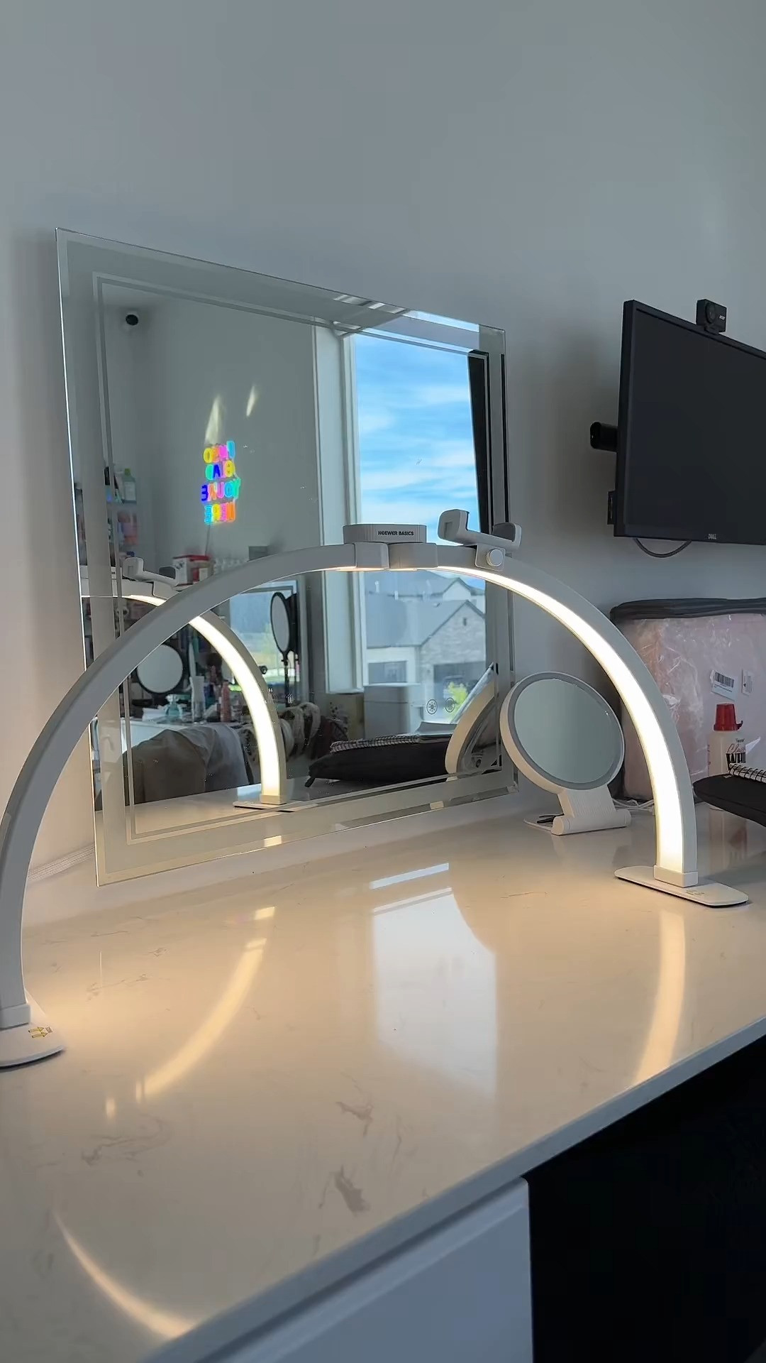 NEEWER BASICS HM02D 36W 29 Half Moon Nail Desk Lamp Foldable LED Arc  

 #LTKxAerie #LTKHome #LTKBeauty