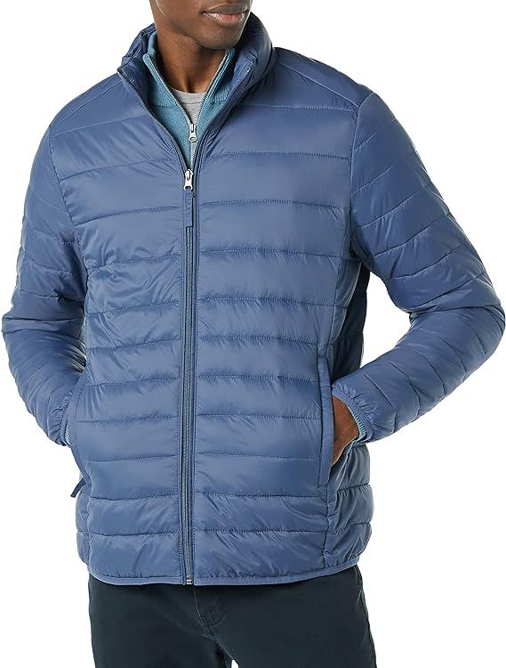 Amazon.com: Amazon Essentials Men's Packable Lightweight Water-Resistant Puffer Jacket, Indigo, M... | Amazon (US)