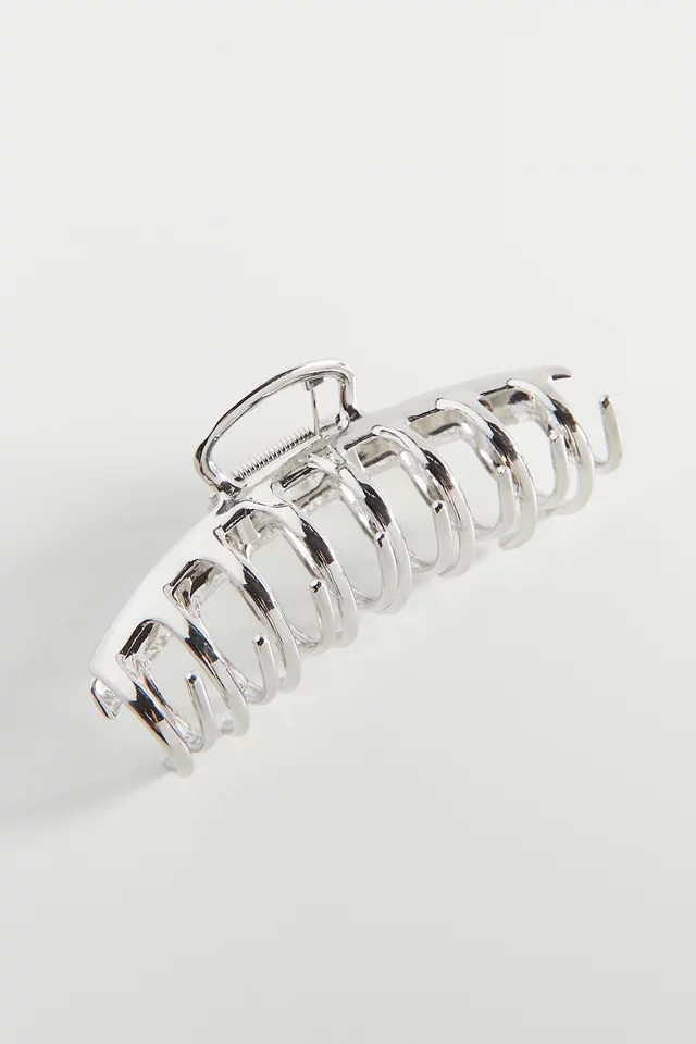 Round Metal Claw Clip | Urban Outfitters (US and RoW)