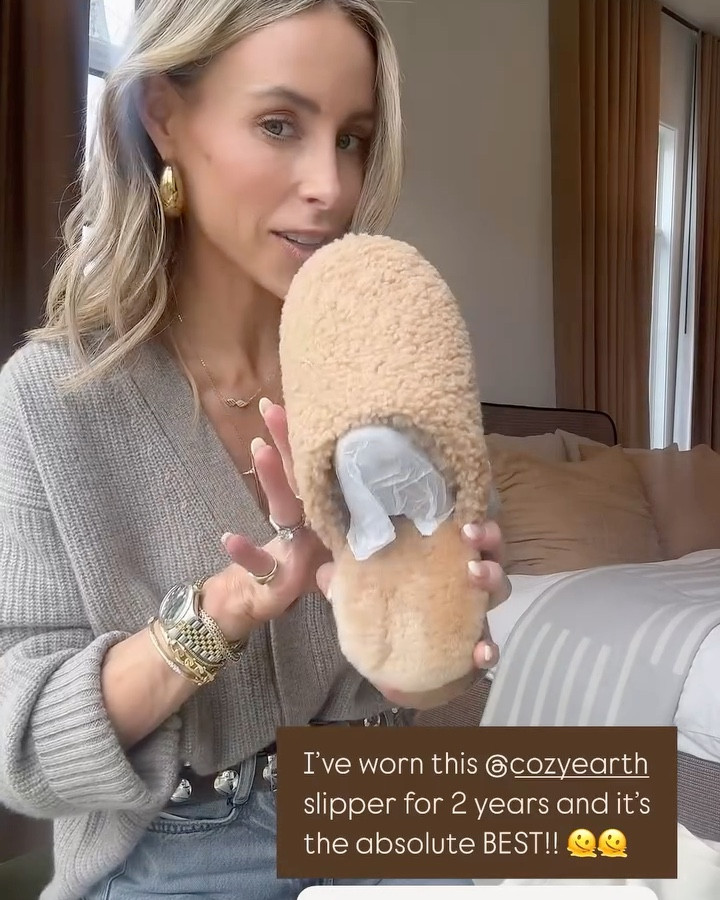 I’ve worn these cozy earth slippers for 2 years and they are the absolute BEST!! Currently 40% off!

#LTKSaleAlert #LTKShoeCrush #LTKStyleTip