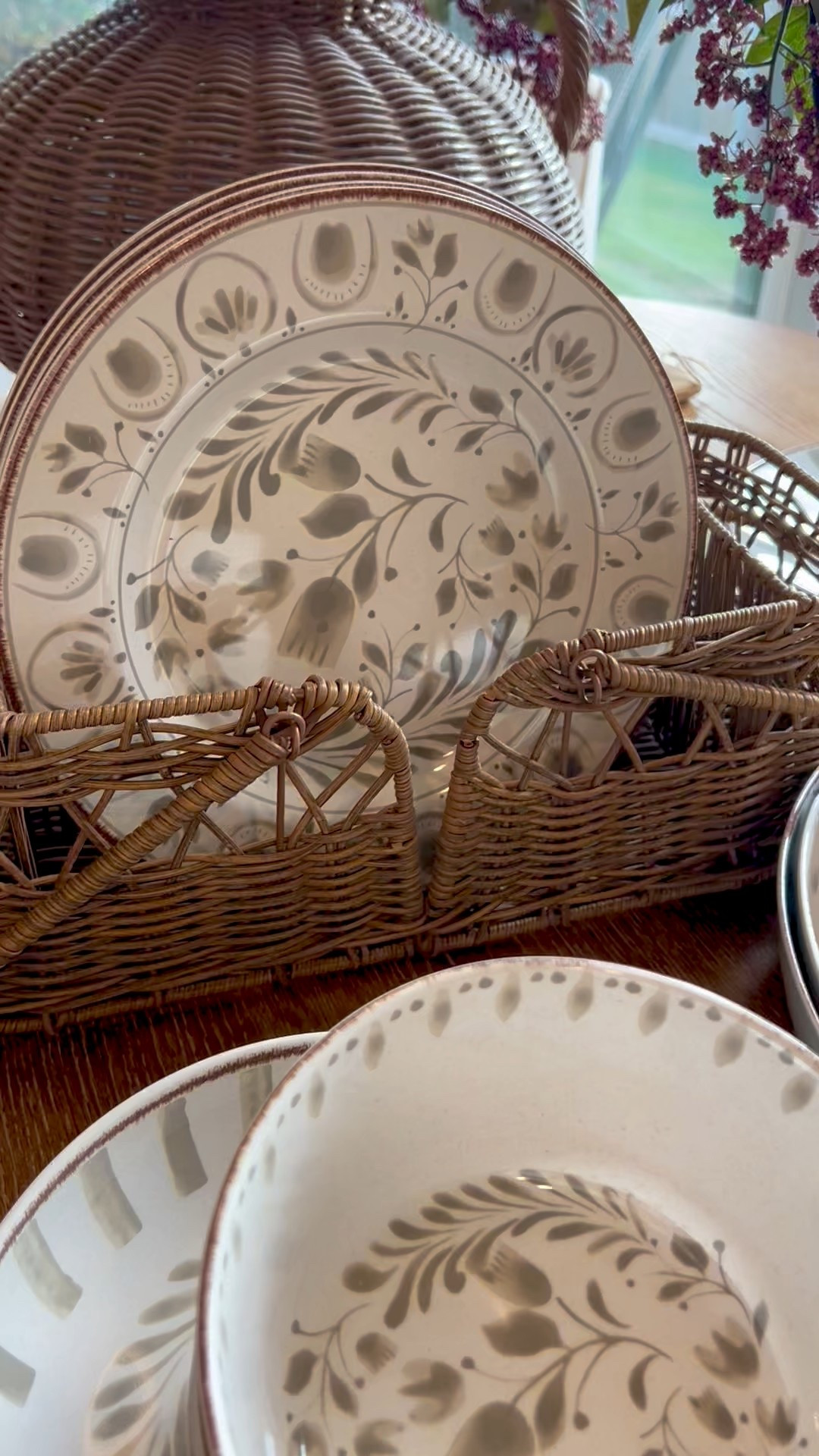 #walmart #betterhomes&gardens #melamine #poolside #saladbowl #summertime 

#LTKFindsUnder50 #LTKHome #LTKSummerEdit