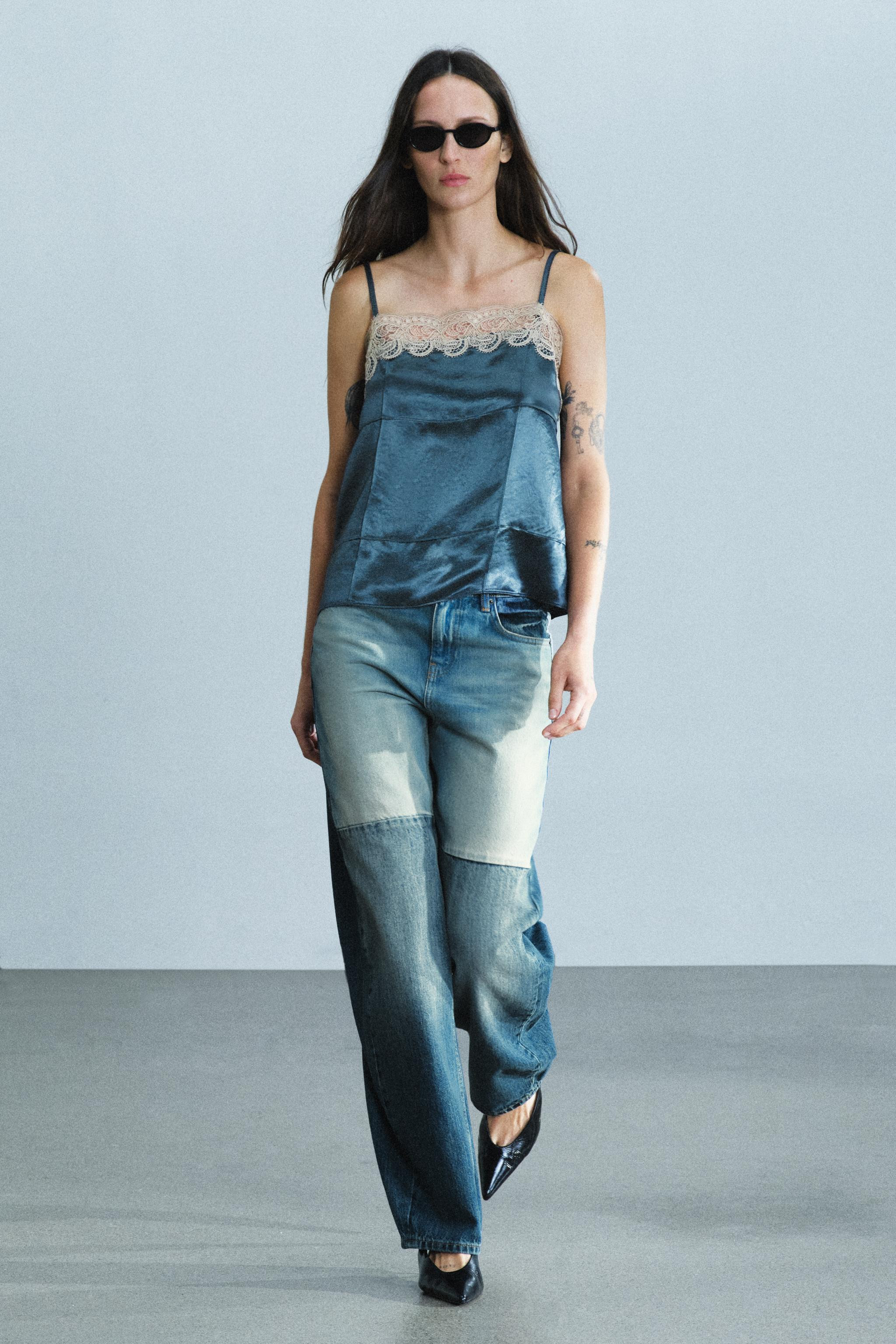 ZW COLLECTION MID-RISE CURVED PATCHWORK JEANS | Zara US