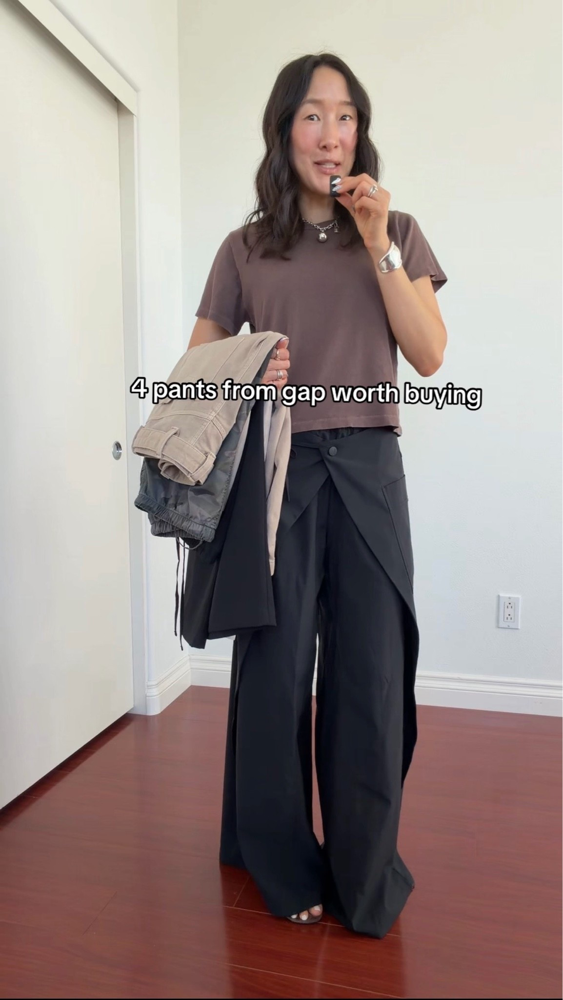 Use “ADDON” or “treat” ! I’m 5’2 -Wearing 0 in culottes, XSP in second pair, XSR in camo, XSP in black easy pant, xs in free people.
