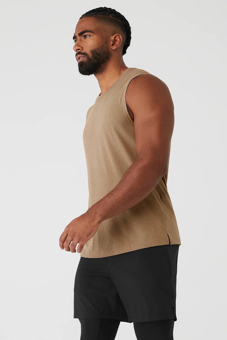 The Triumph Muscle Tank - White | Alo Yoga (US)