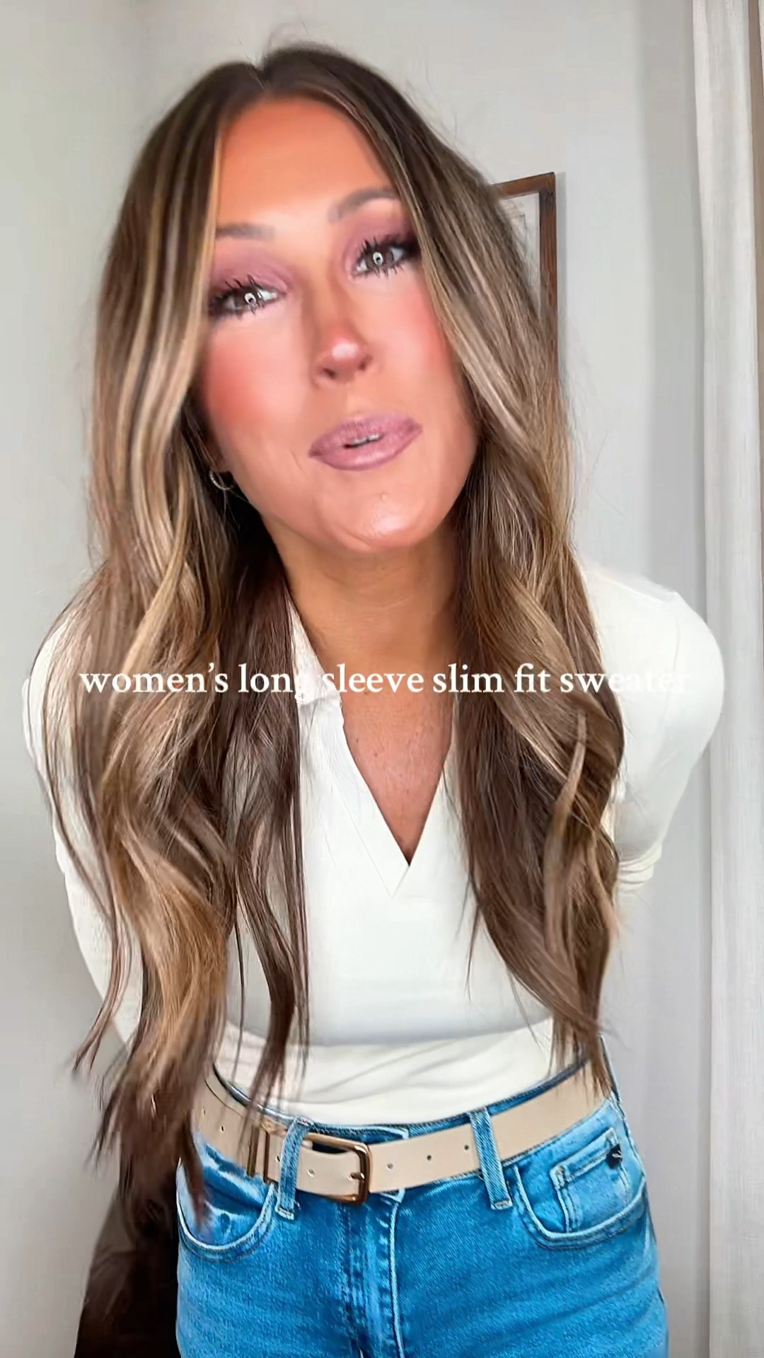 The Chic Everyday Top Every Fashion Mom Needs 💕

If you love an elevated everyday look without trying too hard, this ribbed knit collared top is SUCH a winner 💕 It’s lightweight, flattering, and gives that classy “put-together mom” vibe in seconds. I paired it with clean denim and a neutral belt for the easiest school drop-off to lunch date outfit. You can dress it up for work, wear it with jeans, or tuck it into wide-leg pants for that effortless, timeless look. So comfy. So flattering. So chic.

	•	ribbed knit collared top
	•	women’s long sleeve slim fit sweater
	•	casual everyday fashion for moms

@OFEEFAN 

#TikTokShopCreatorPicks
#CreatorPicksAmbassador
#TikTokShopBlackFriday
#FashionDeals
#tiktokshopfashion


#LTKCyberWeek #LTKmomlife #LTKootd