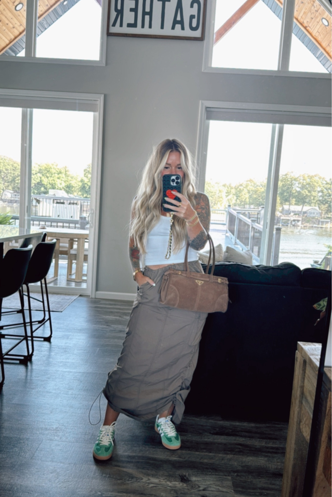 Comfy but elevated 🤎

Bag is option #22-premium suede
(382x15.5x12cm)

#LTKFindsUnder50 #LTKSeasonal #LTKItBag