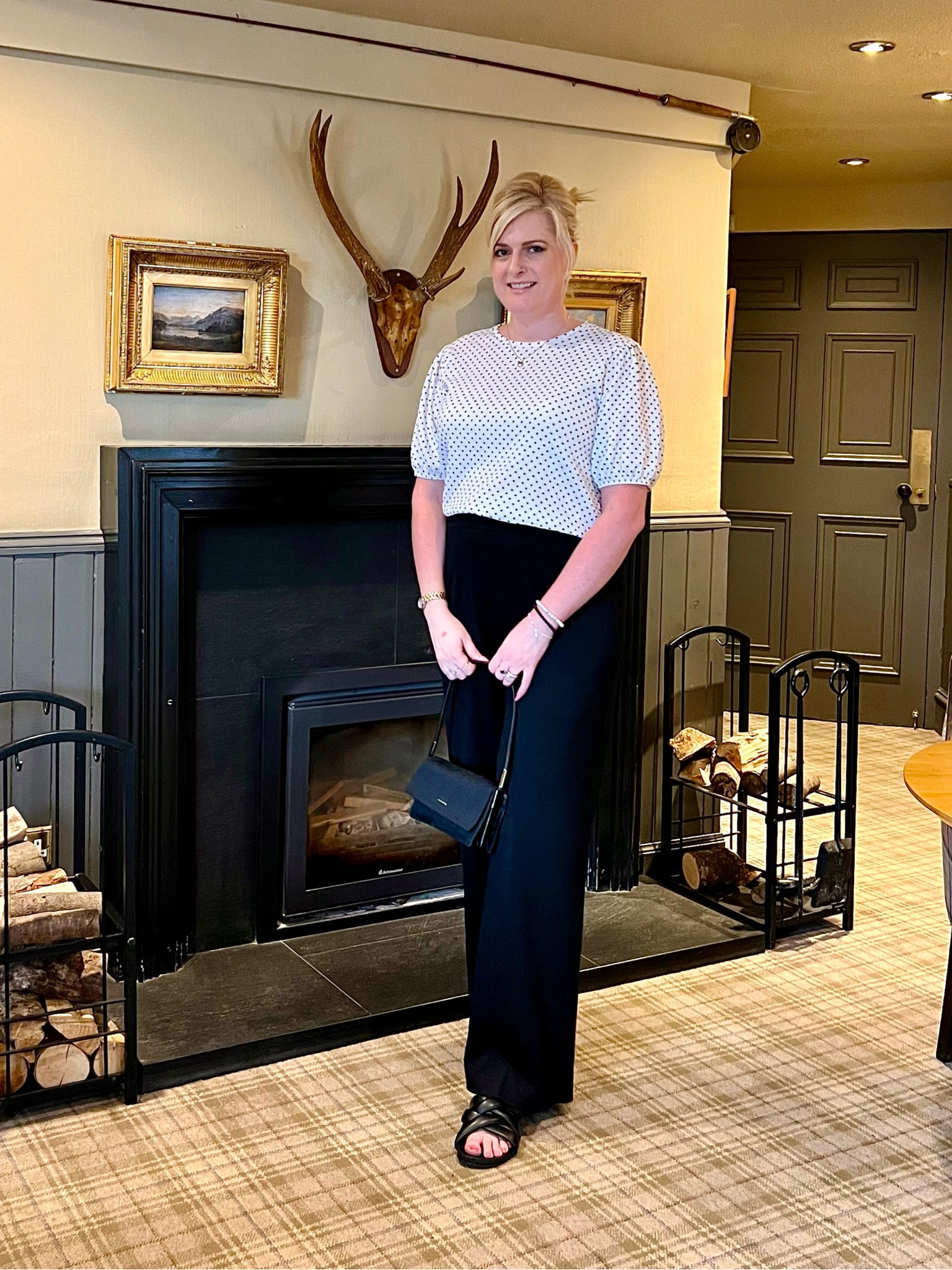 Hi everyone! I love a classic black wide leg trouser, they never go out of style. These ones are so comfortable with stretch, affordable &amp; can be smartly dressed up or worn casually. 

U.K. fashion blogger, M&amp;S, Marks &amp; Spencer, tall, midsize, 40 plus. 



#LTKworkwear #LTKeurope #LTKstyletip
