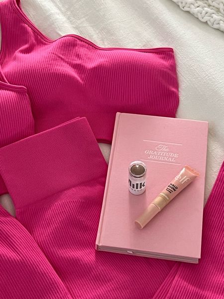 All pink Amazon order💖

#LTKbeauty #LTKstyletip