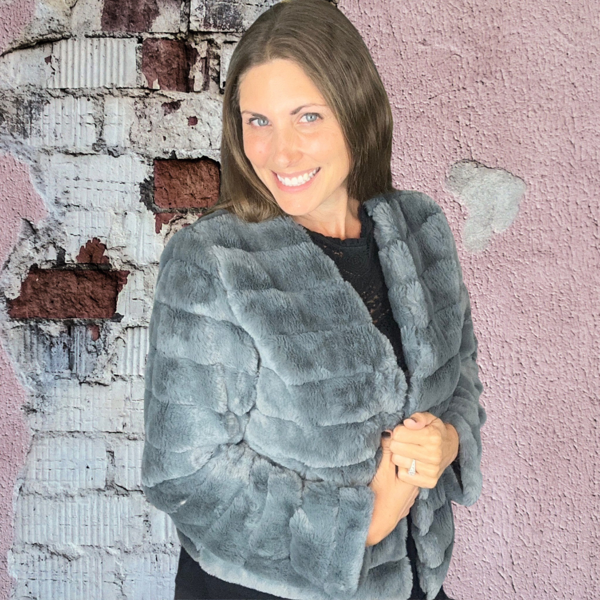 So cozy and cute, fits true to size 

#LTKSeasonal #LTKFindsUnder50 #LTKMidsize