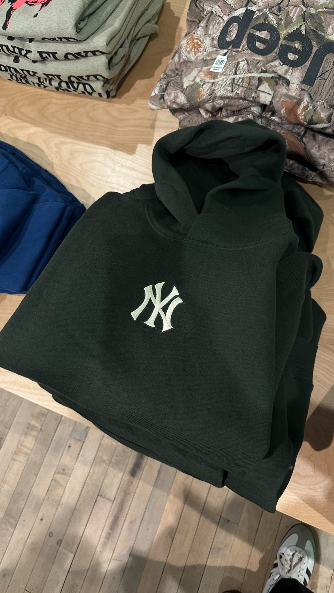 Exclusive New York Yankees Logo Hoodie Sweatshirt in Olive, Men's at Urban Outfitters perfect fall hoodie, men’s hoodie 

#LTKFindsUnder100 #LTKMens
