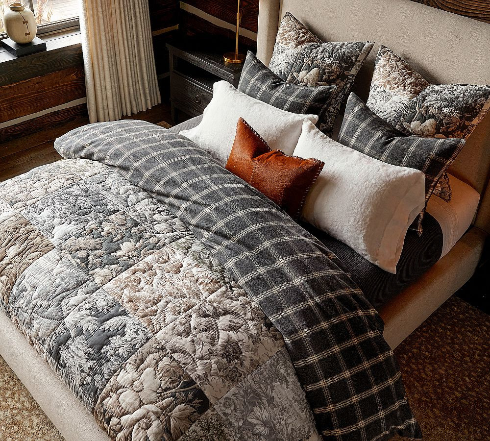 Cordelia Toile Reversible Quilt