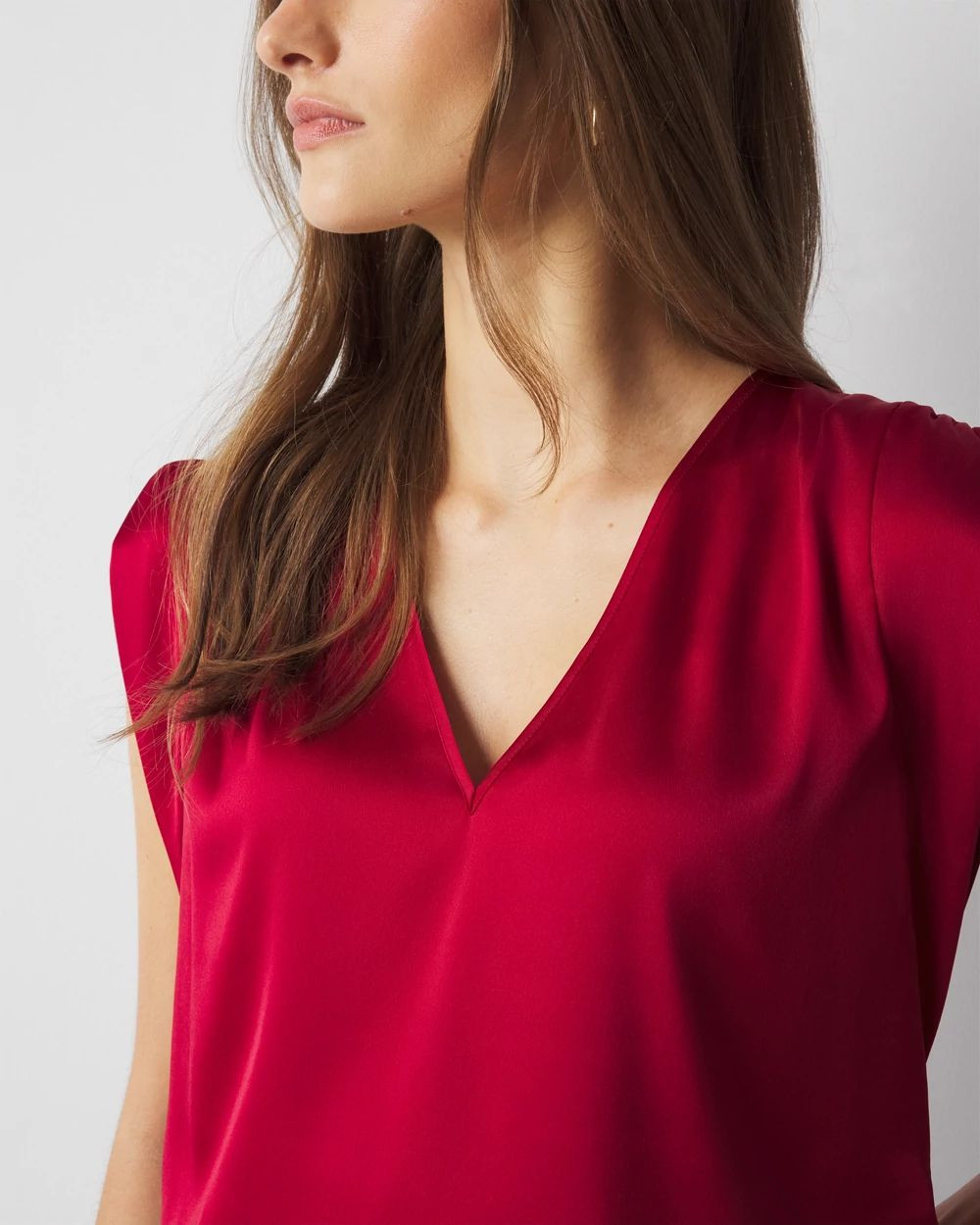 V-neck Ruched Shoulder Shell Top | White House Black Market