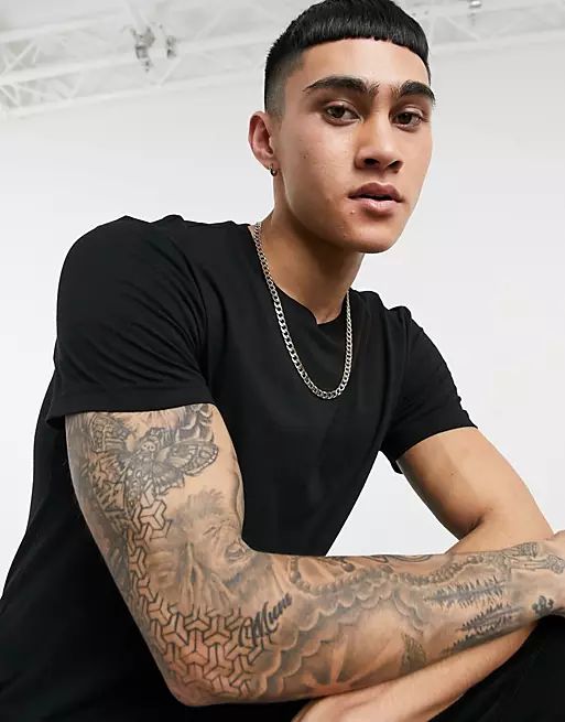 Bershka regular fit t-shirt in black | ASOS (Global)