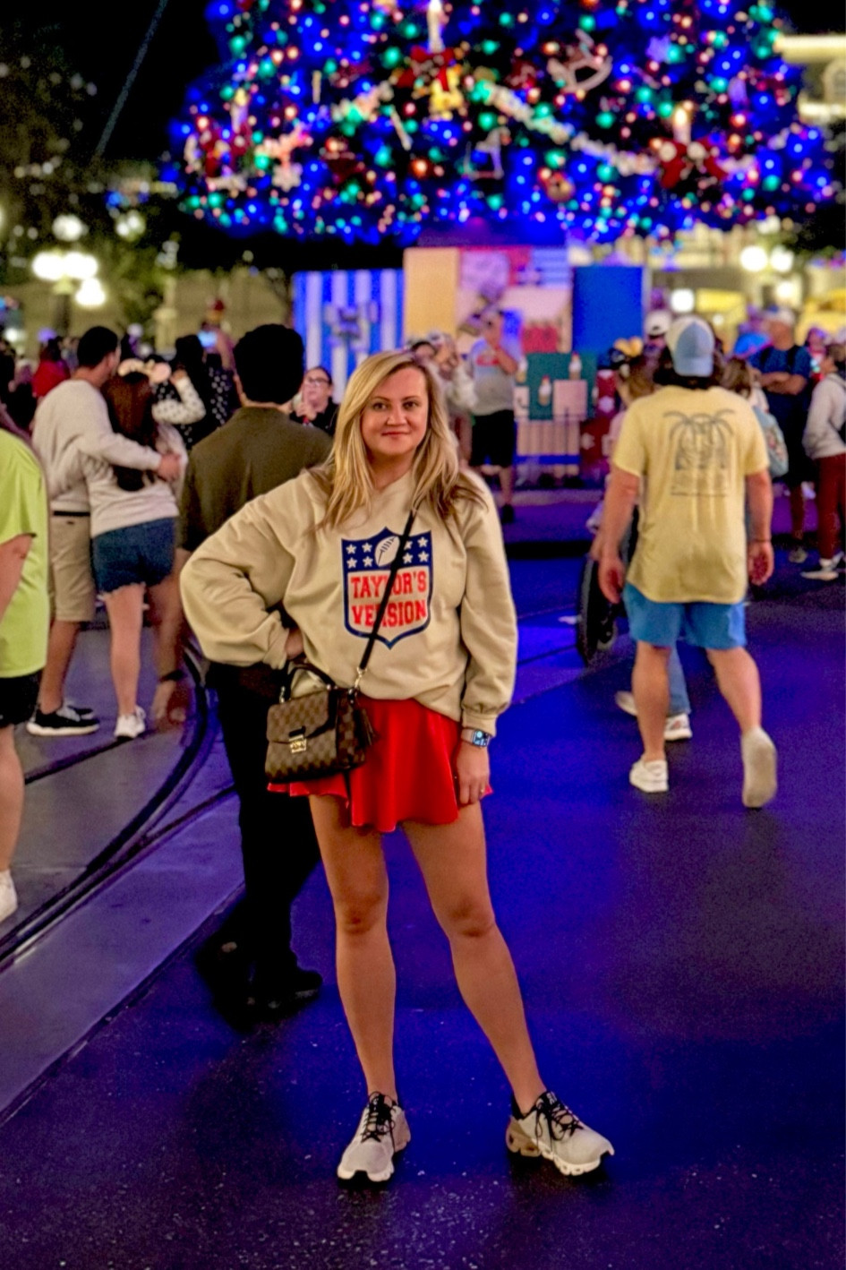 Taylor’s Version NFL sweatshirt, fall outfits, Disney outfitt

#LTKtravel #LTKfindsunder100 #LTKmidsize