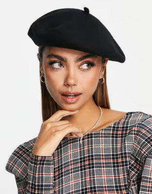 Monki beret in black | ASOS (Global)