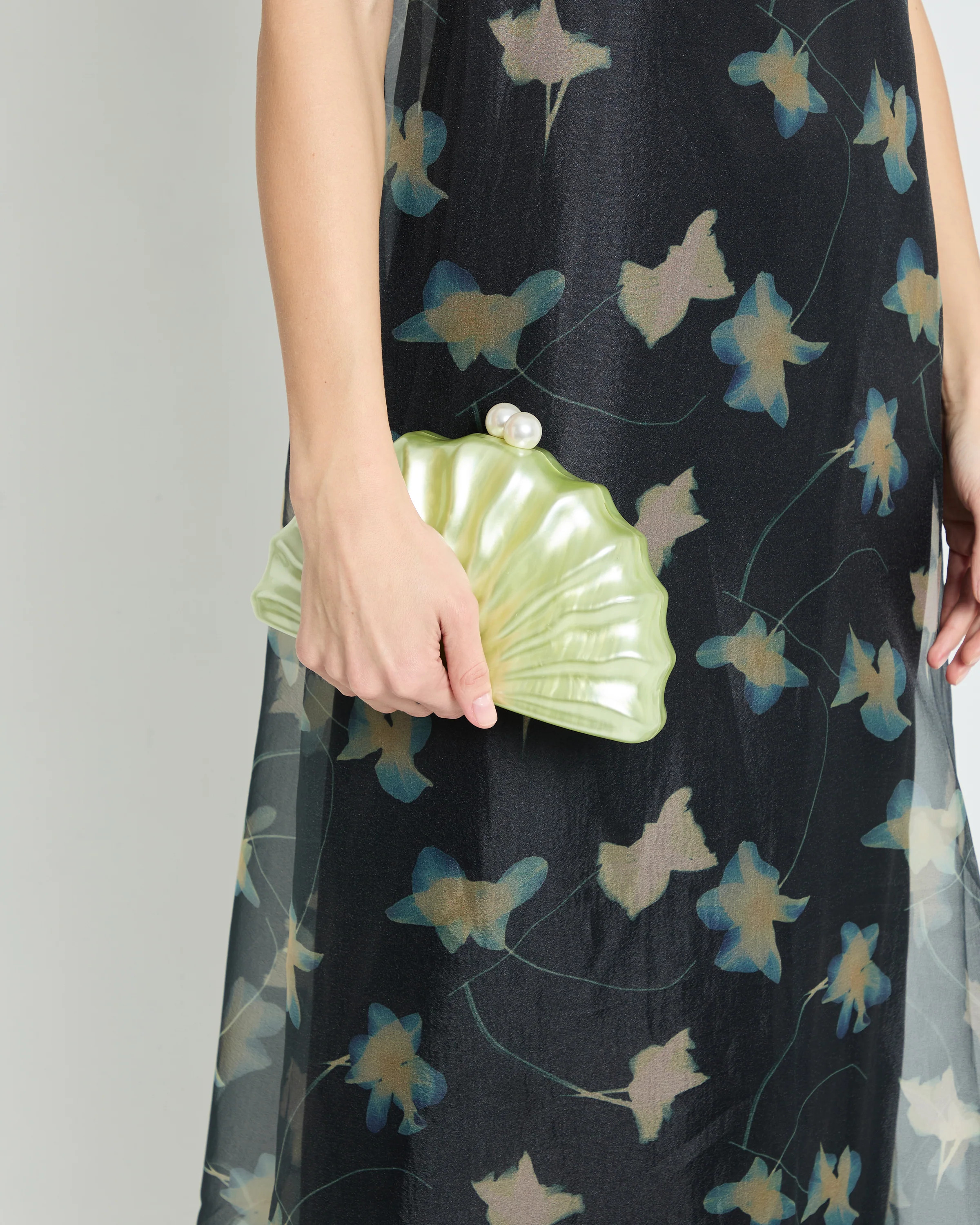 Maris Shell Clutch | Few Moda