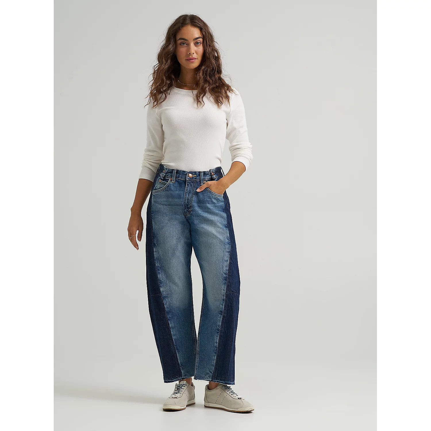 Womens Adjustable Low Slung Barrel Rider Jeans | Lee Jeans