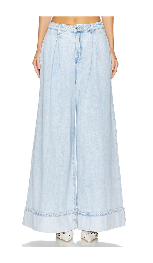 WeWoreWhat Pleated Wide Leg Jeans en Denim-Light. Taille 26. Also en 24, 25. | Revolve Clothing (Global)