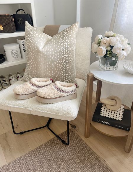 Cozy closet corner! New sherpa ugg slipper arrivals🫶🏻🫶🏻 LOVE them! The faux shearling chair & side table are fave finds from Walmart home!🙌🏻

Decor
Closet
Fall shoes




#LTKhome #LTKSeasonal #LTKunder100