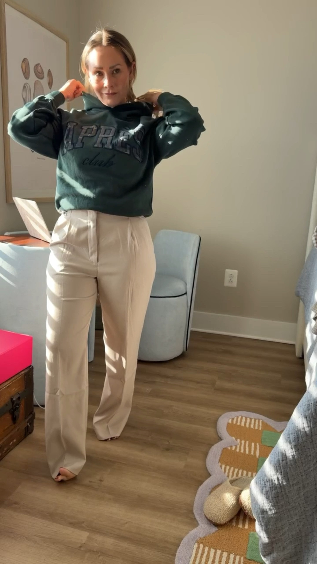 5 minutes, zero stress, still feeling put together.
This is why I swear by easy layers + good basics.