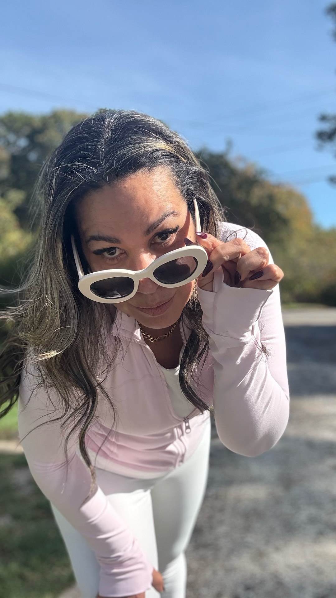 ✨ Comfort, style, and quality that fit your budget!
Today I’m wearing Glowmode, a brand that truly impressed me with its amazing value for the quality — soft fabric, perfect fit, and that touch of elegance we all love. 💅💫

#Glowmode #ActivewearFinds #AffordableLuxury #MariMoreiraStyle #FitnessFashion

#LTKActive