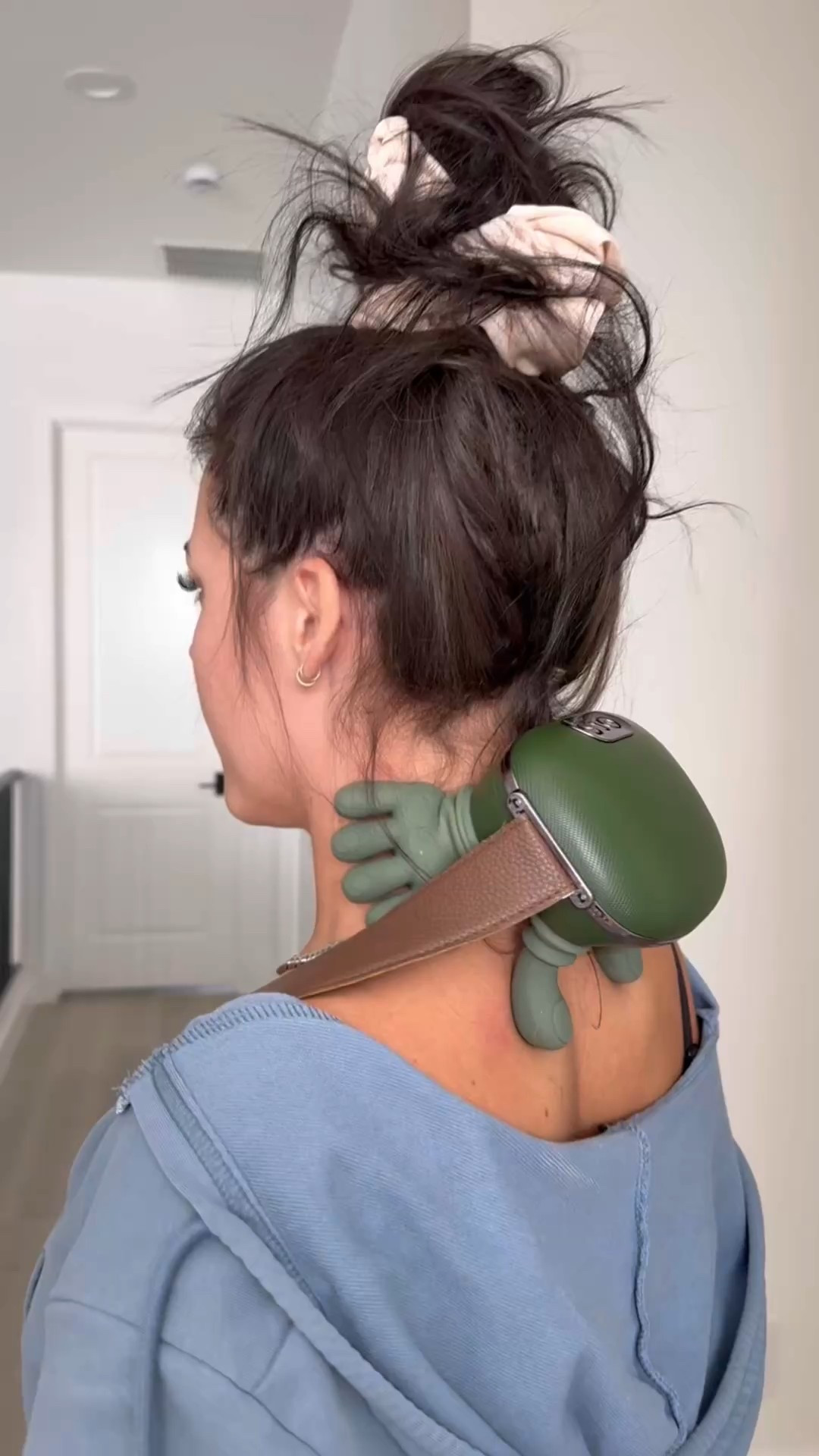 This 4D shoulder + neck massager is one of those why didn’t I buy this sooner things 😮‍💨

It truly works — deep, kneading, actually loosens tight shoulders and neck (not just a vibration gimmick). Total splurge, but SO worth it if you carry stress there.

I also linked a simpler, cheaper version with the same main features if you want the feel without the splurge 💸

Would make such a good dad / dude / husband / “I don’t know what to get him” gift 🎁

Perfect for sore muscles, desk neck, gym days, or just zoning out on the couch.

#LTKGiftGuide #LTKselfcare #LTKmomlife