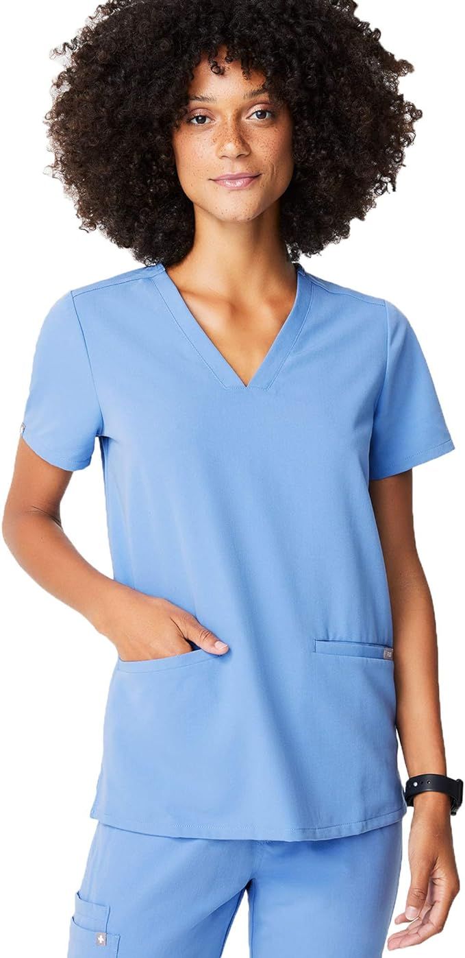 FIGS Casma Three-Pocket Scrub Top for Women – Tailored Fit, Super Soft Stretch, Anti-Wrinkle Me... | Amazon (US)