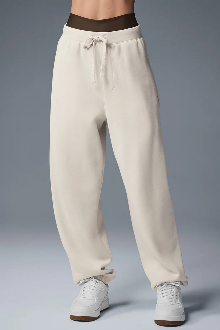 Triumph Restore Sweatpant | Alo Yoga (US)