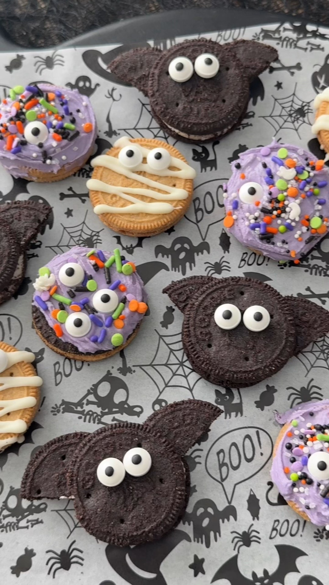 My FAVORITE cookies…. But make them spooky! 🎃🦇🍁

#LTKHalloween #LTKHome #LTKSeasonal