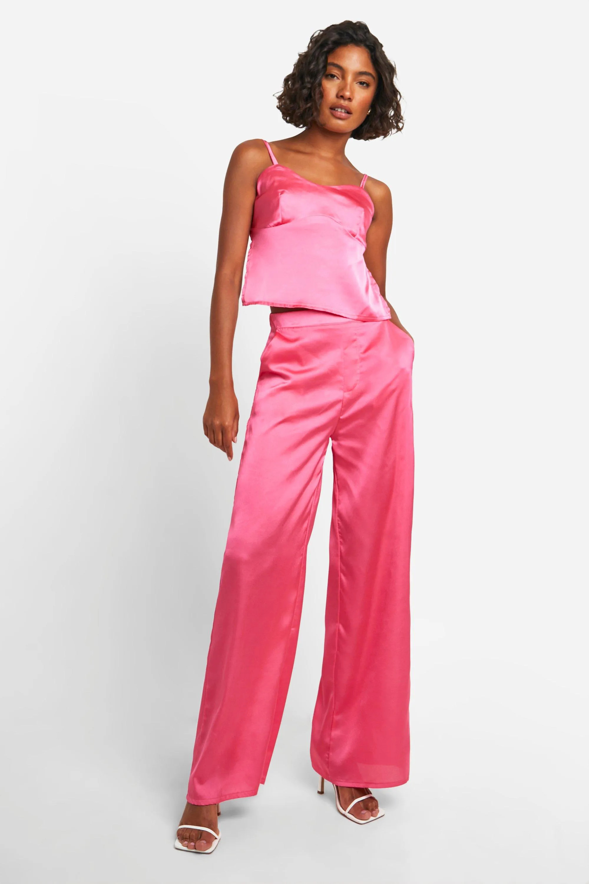 Trousers | Tall Satin Wide Leg Trousers | boohoo | Boohoo.com (NL)