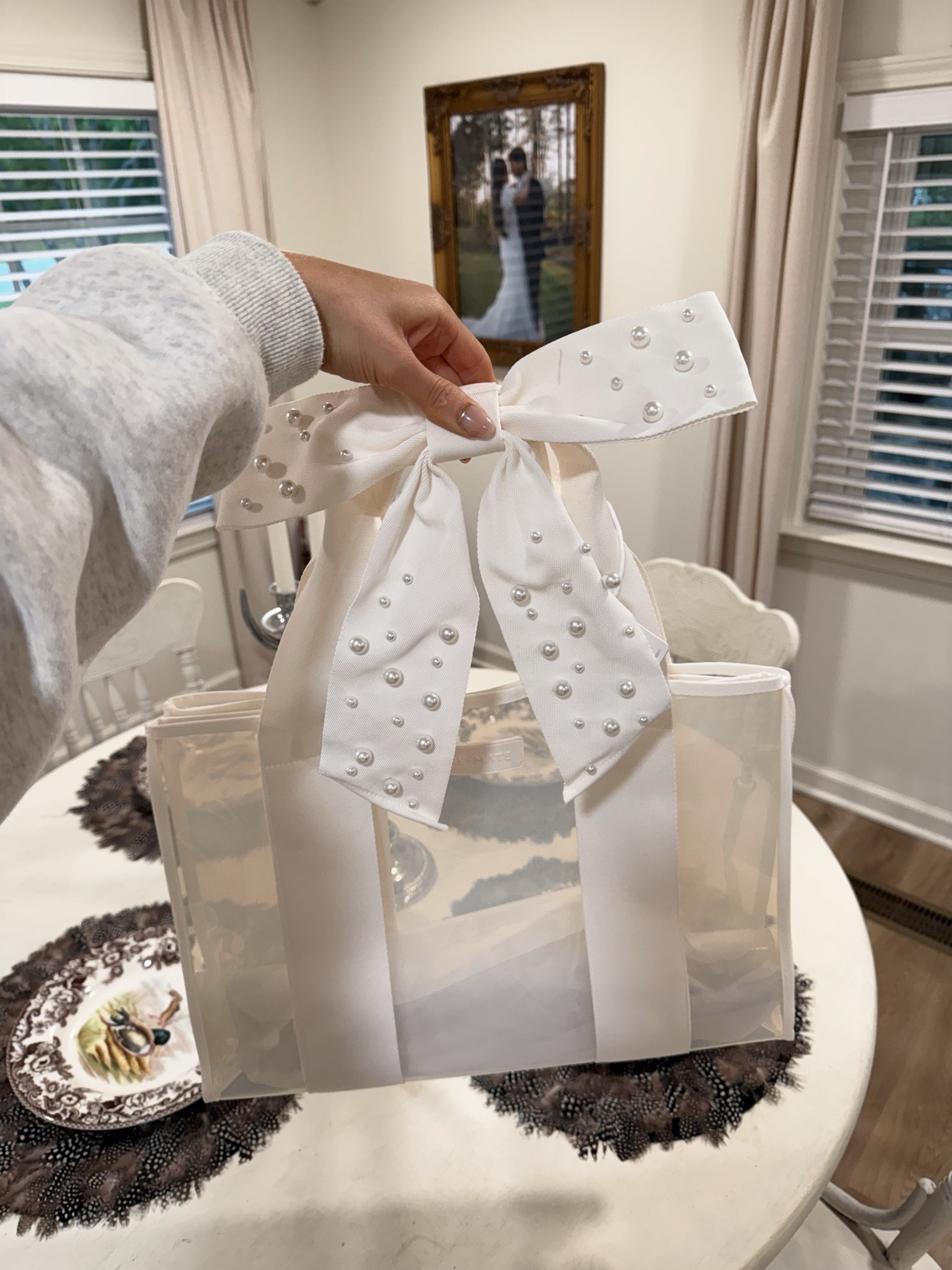 Pearl case mate jelly tote
