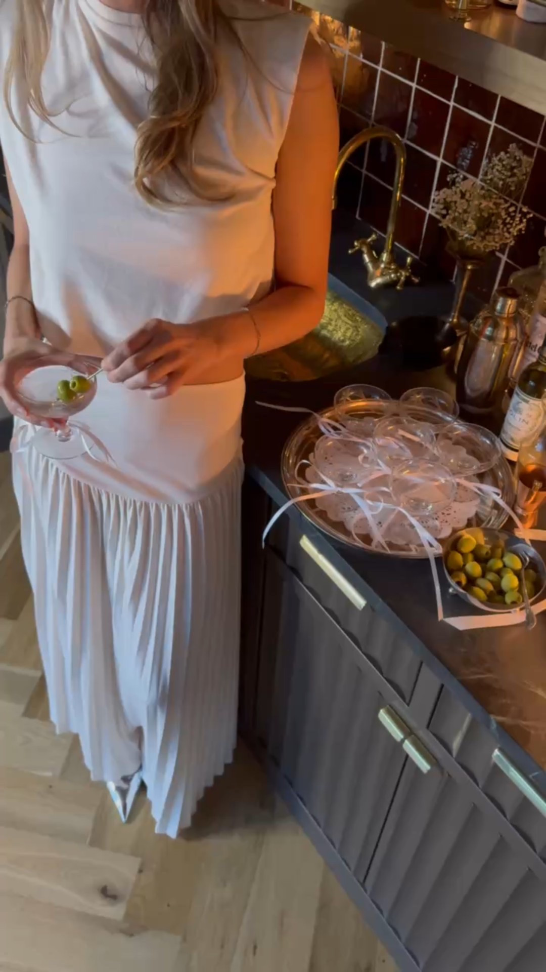 All white outfit look!🤍🍸

Perfect for any upcoming special occasion this spring.

#LTKStyleTip #LTKSeasonal #LTKPetite