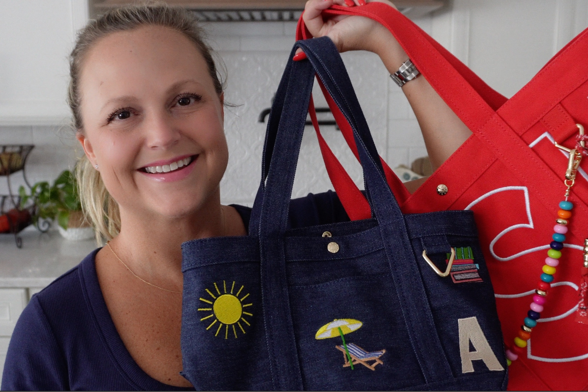 What’s in my Bag! BAUBLE BAR Small & Medium Custom Totes!

#LTKdayinmylife #LTKOver40 #LTKMothersDay