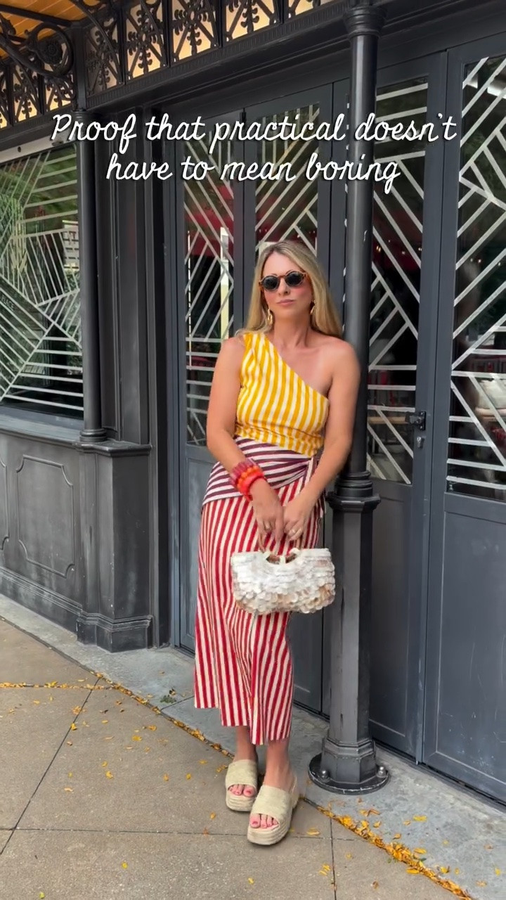 Practical doesn’t have to mean boring ✨

One thing I love about renting pieces through Nuuly is getting to play with color, pattern, and silhouettes I might not otherwise try—without the commitment of buying everything.

This box felt like summer fun in clothing form. Which look is your favorite: 1, 2, or 3?
https://creatorlink.shop/4olmmMb

@nuuly 
#nuulypartner #nuuly #cluubnuuly #millennialstyle #classicstyle