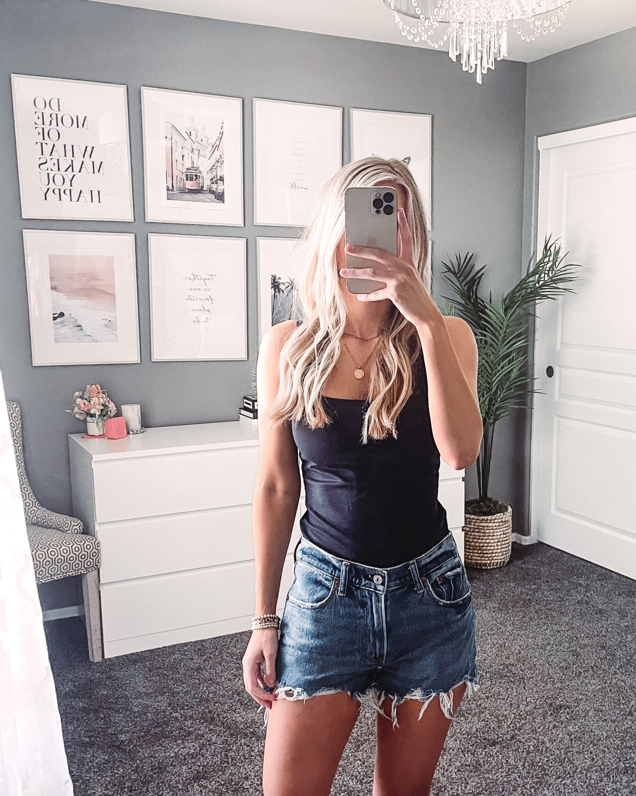 Abercrombie // sale // denim // shorts 

25% off denim with an additional 15% off with code : denimaf

#LTKunder50 #LTKsalealert #LTKSale