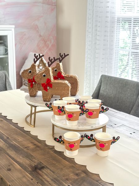 Holiday party supplies are up to 70% off at Oriental Trading!  3 reindeer piñatas for $7 & a pack of 8 reindeer cups are only $1.76! 

Use code ‘YAY’ for free shipping.

#LTKHolidaySale #LTKHoliday