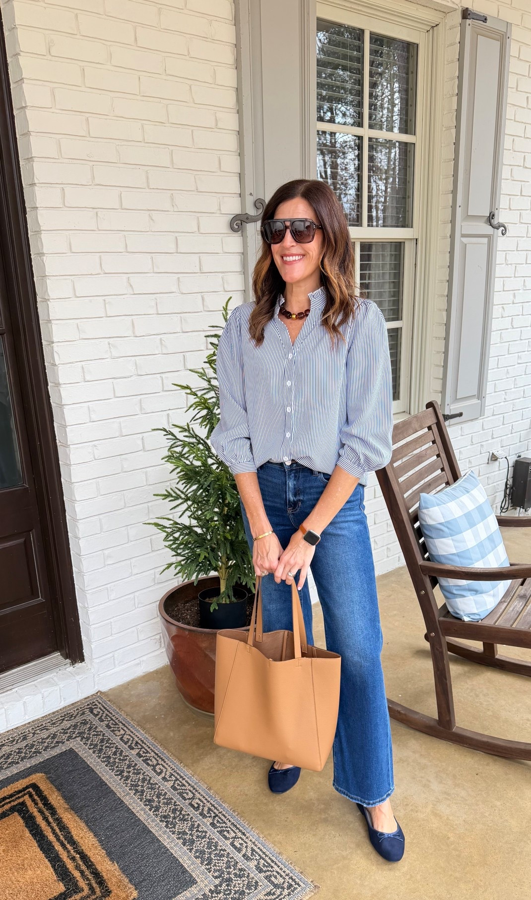 Day one of our Women’s retreat OOTD! This little under $20 @amazon top is a steal and is also going to look really cute with white denim this spring! Also great for travel because it doesn’t wrinkle! ✨

#LTKmomlife #LTKootd