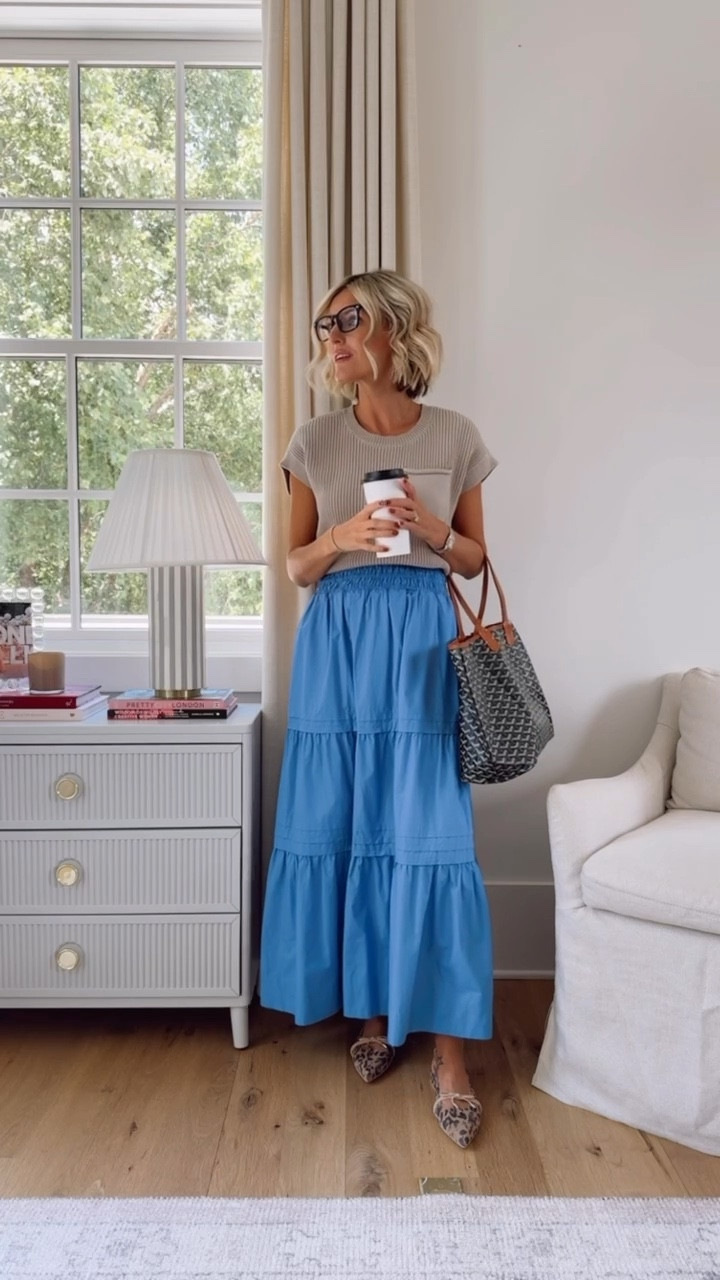 Love how versatile this skirt is! Wearing XS!

Loverly Grey, teacher outfit, teacher looks, workwear, maxi skirt 

#LTKWorkwear #LTKStyleTip